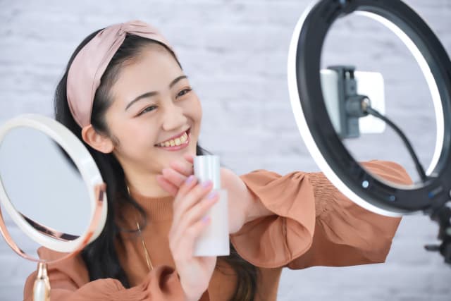 コスメ系ライブ配信