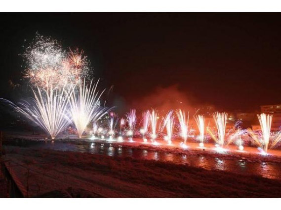 下呂温泉　花火ミュージカル冬公演